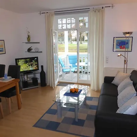 Apartment Palais Am Park - 14-12 Kuehlungsborn